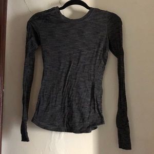 Lululemon workout shirt